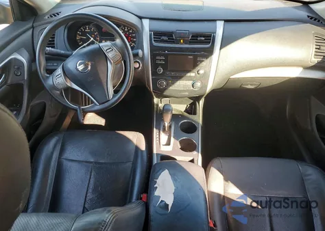 2015 Nissan Altima 2.5 из США, поврежденный, VIN 1N4AL3AP2FC499373